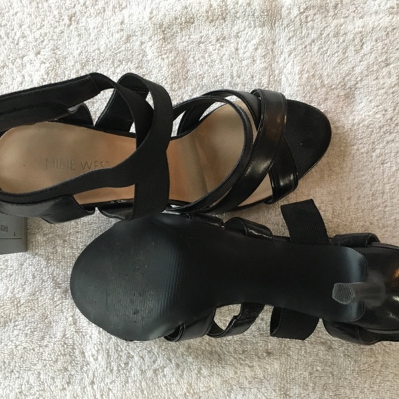 Nine West straps heels - Picture 4 of 4